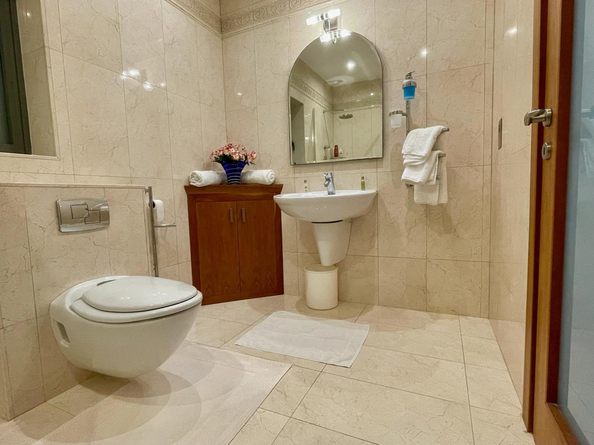 Spacious Luxurious Apartment With Seaview Mellieħa Екстериор снимка