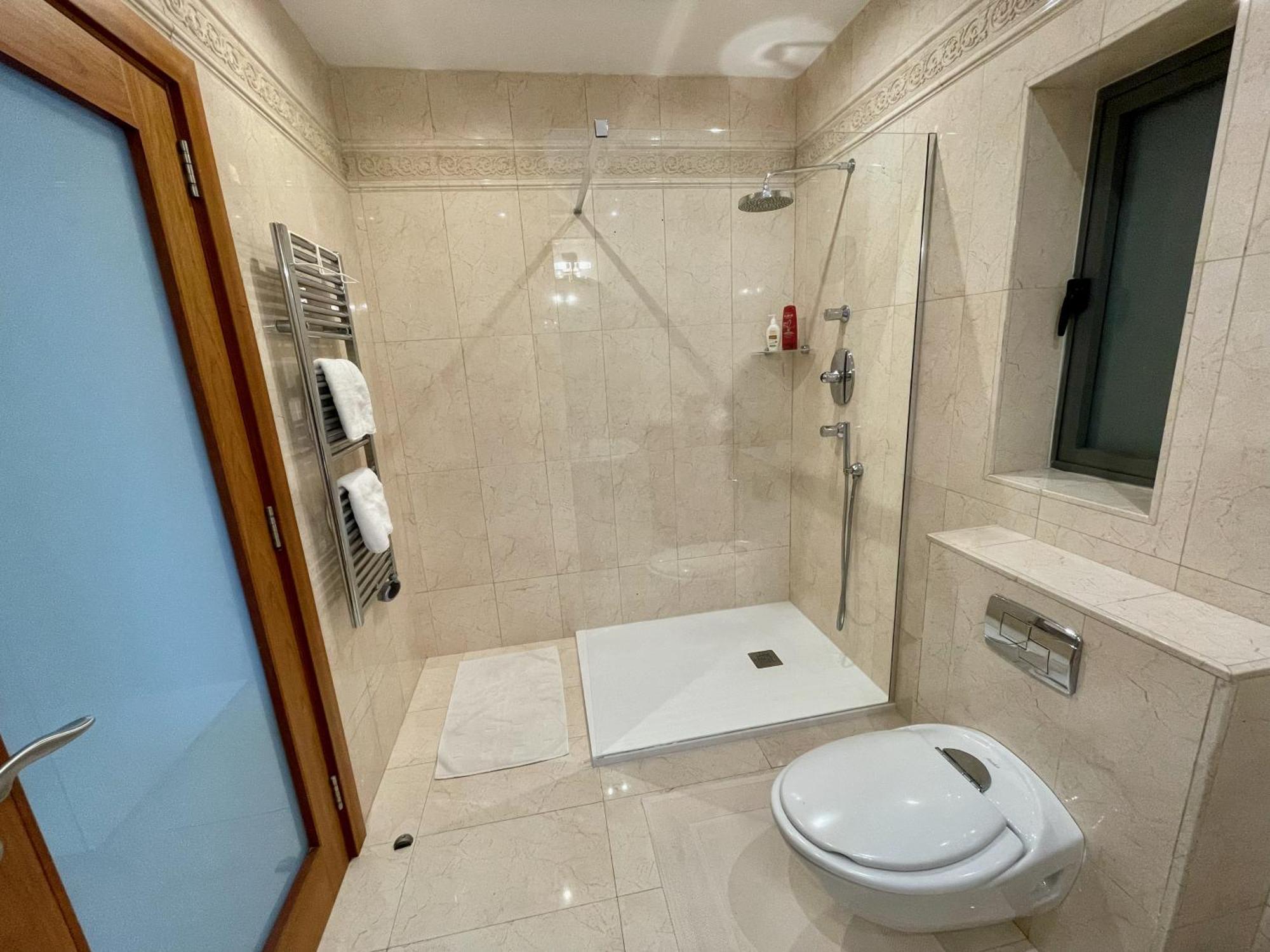 Spacious Luxurious Apartment With Seaview Mellieħa Екстериор снимка
